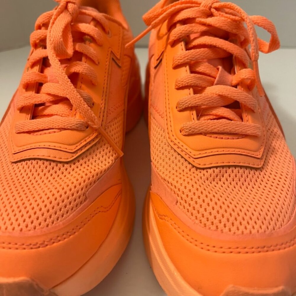 PUMA Women's Kosmo Rider Neon Orange Sneakers US 6.5